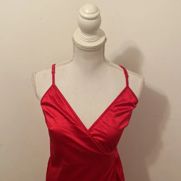 CLEARANCE ❤️Red Wrap Dress - Picture 2 of 7
